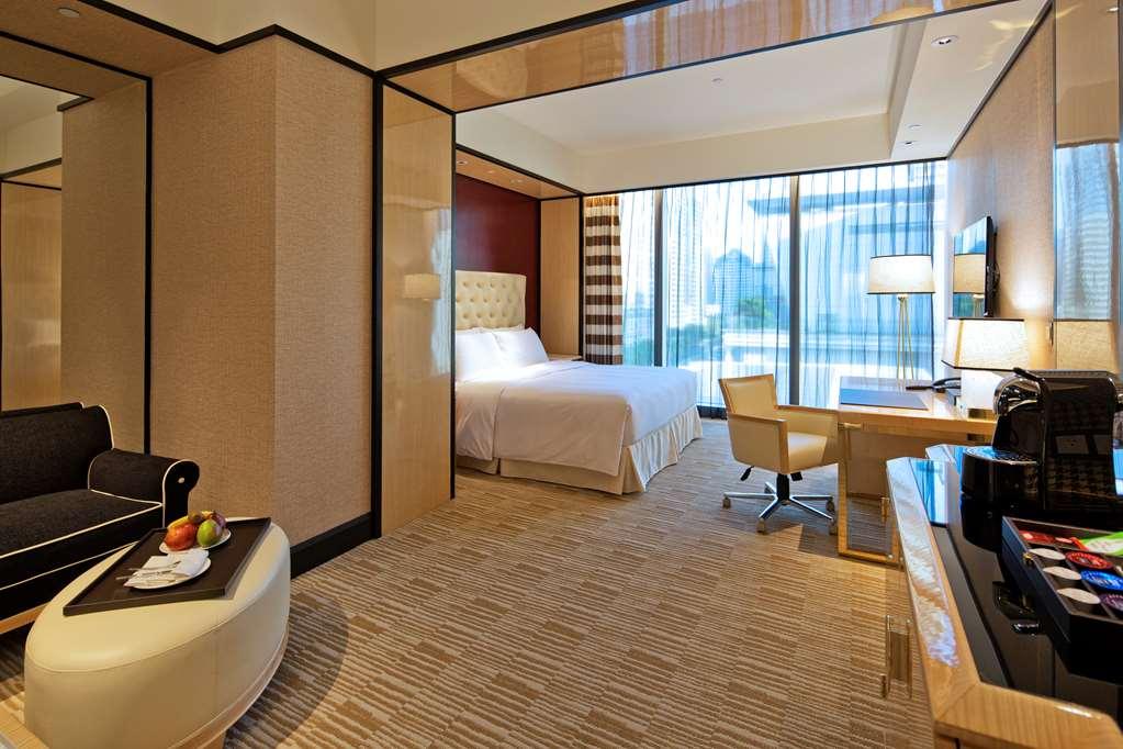 The Lin Hotel Taichung Exterior photo Deluxe Room