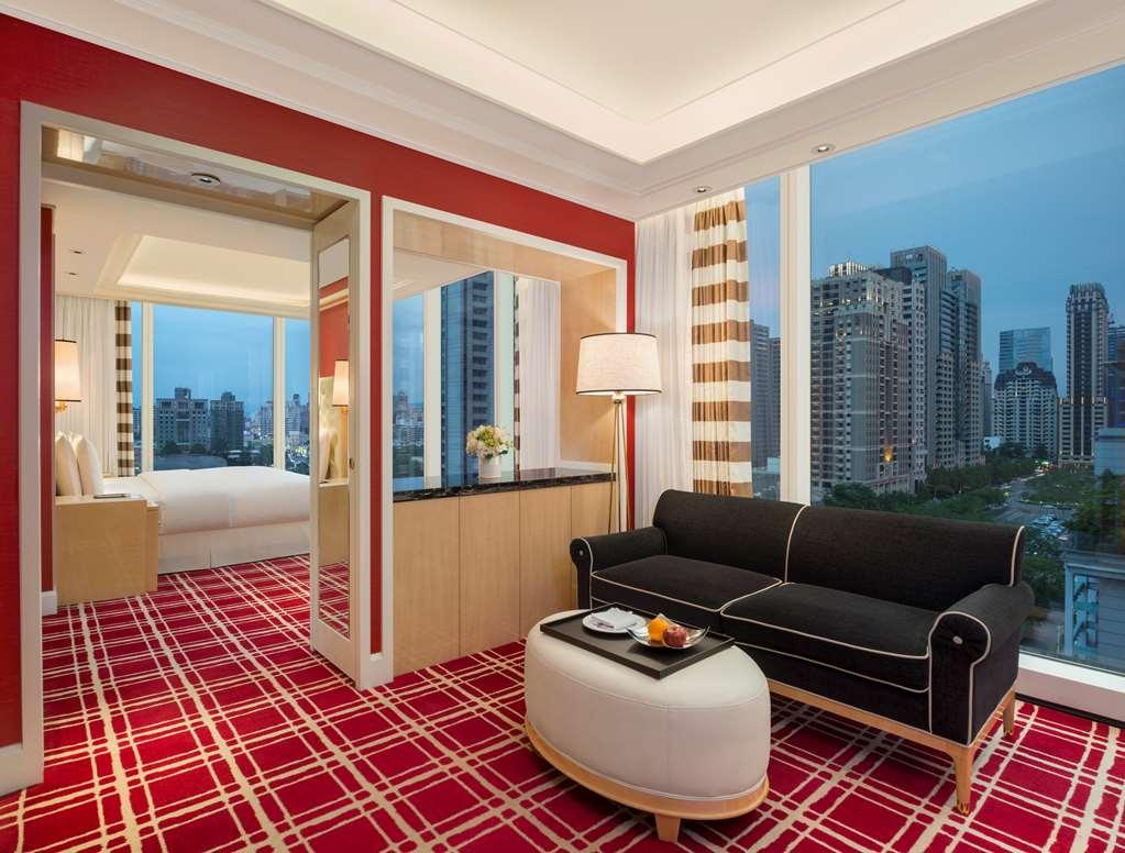 The Lin Hotel Taichung Room photo A suite at the hotel