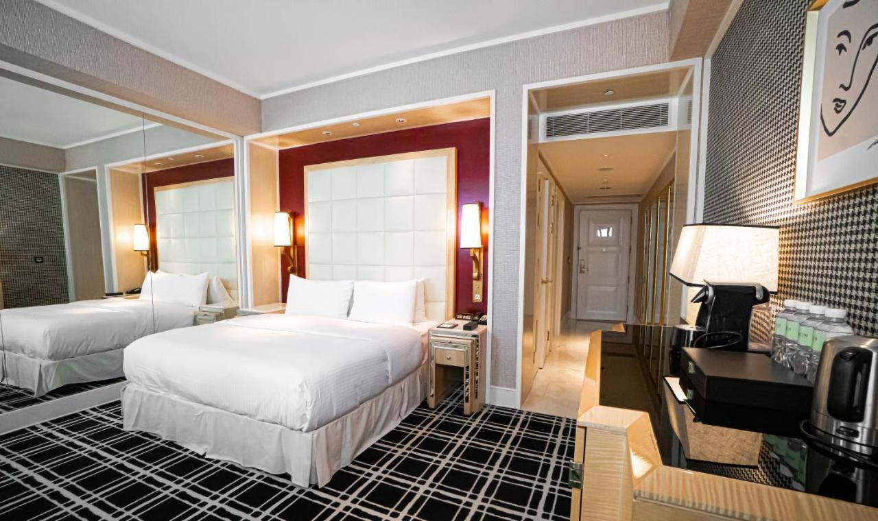 The Lin Hotel Taichung Exterior photo A room at the hotel