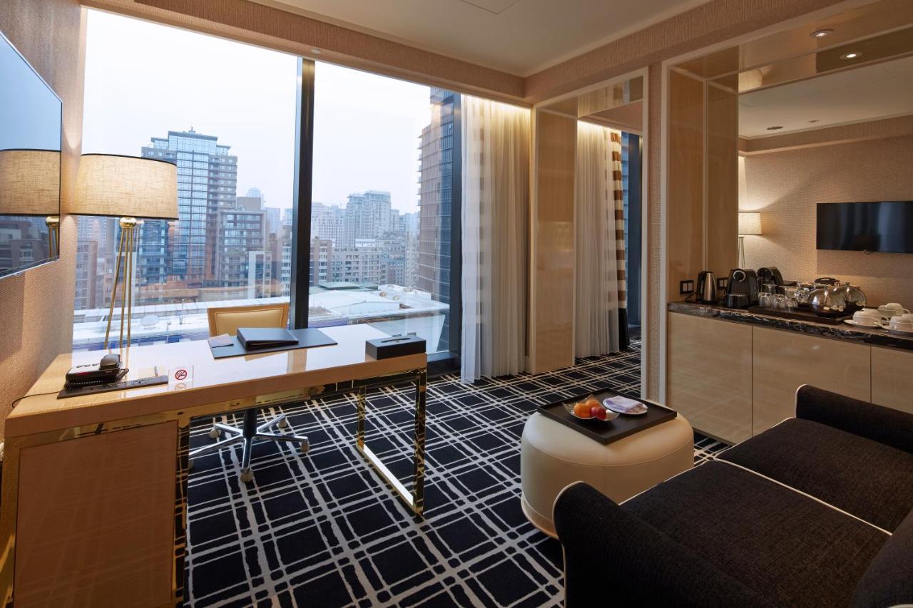 The Lin Hotel Taichung Exterior photo A suite at the hotel