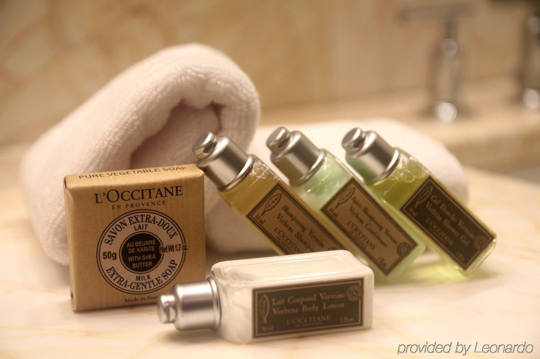 The Lin Hotel Taichung Exterior photo L'OCCITANE products