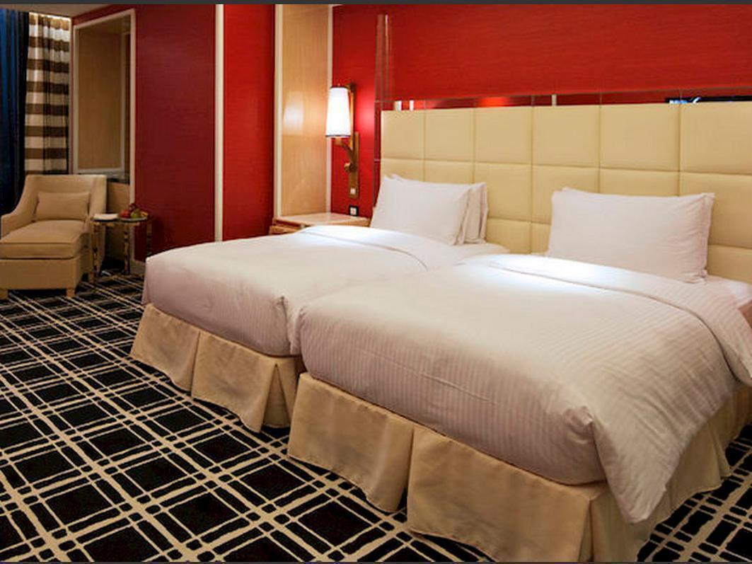 The Lin Hotel Taichung Exterior photo Deluxe Room