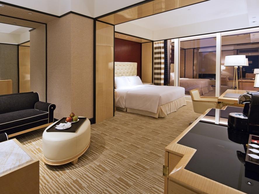 The Lin Hotel Taichung Exterior photo A suite at the hotel