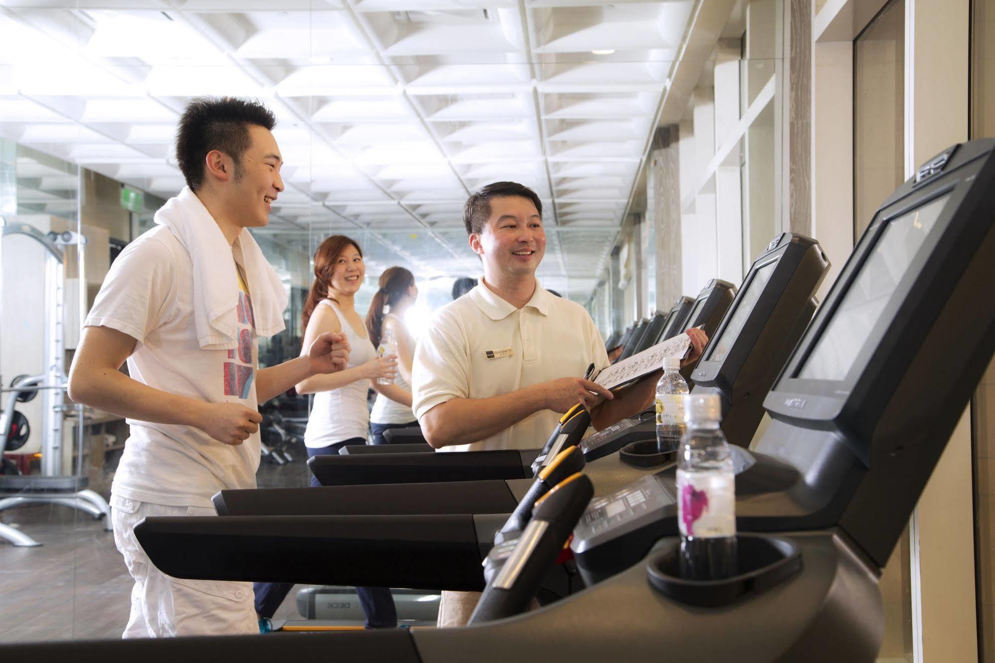 The Lin Hotel Taichung Exterior photo Personal trainer