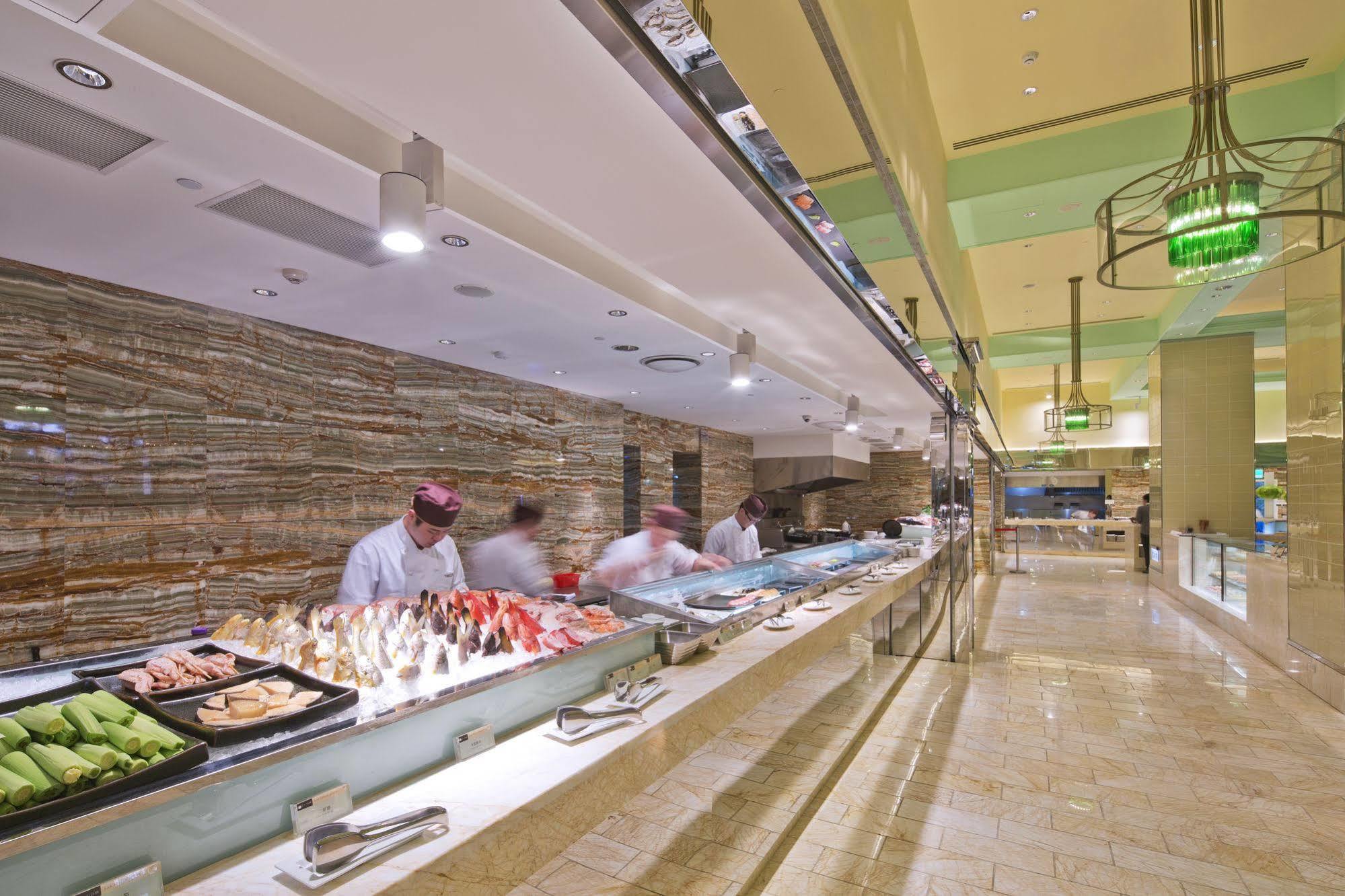 The Lin Hotel Taichung Exterior photo The buffet at the Grand Hyatt Hotel, Amman, Jordan